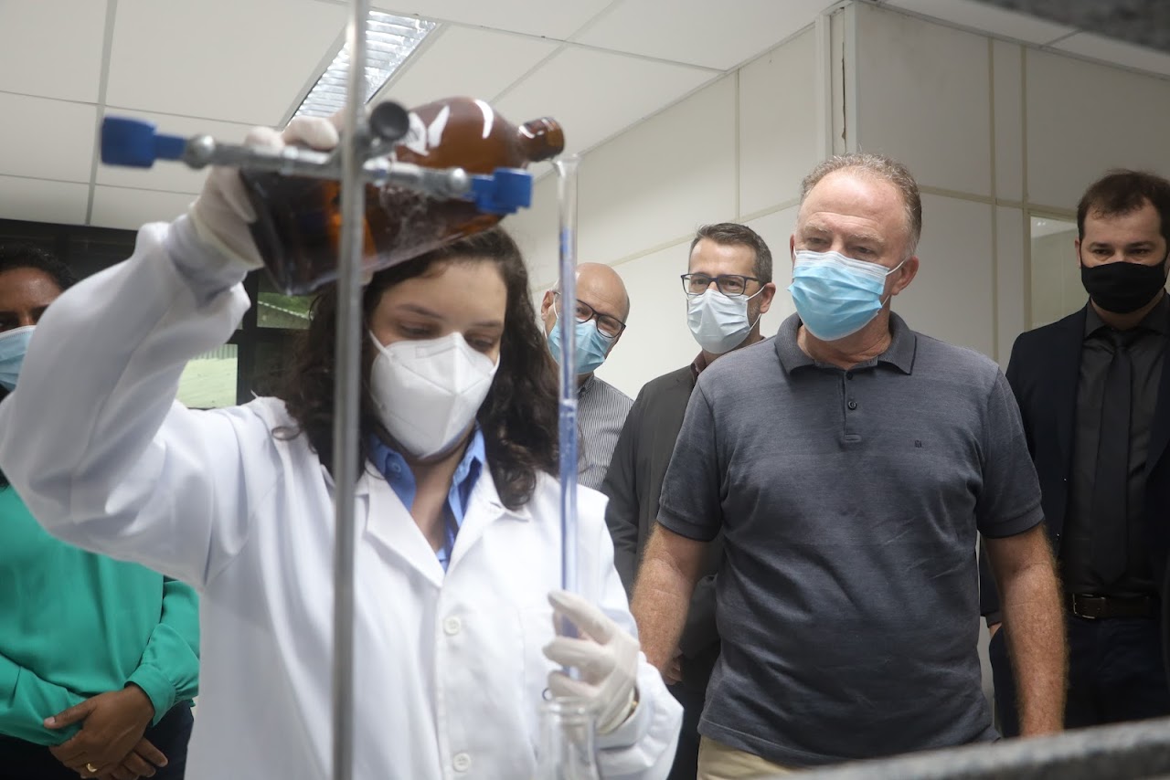 Laboratório da Estação de Tratamento de Esgoto ETE Bandeirantes é inaugurado